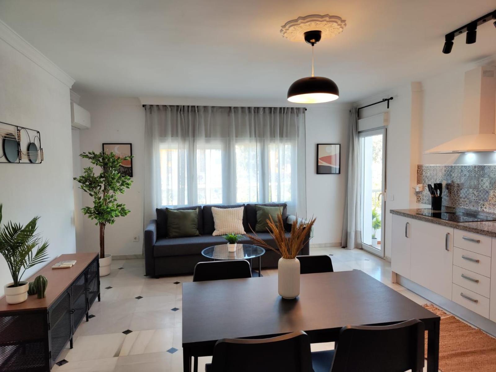 Wintowinrentals Your Home Steps From The Center Málaga Dış mekan fotoğraf
