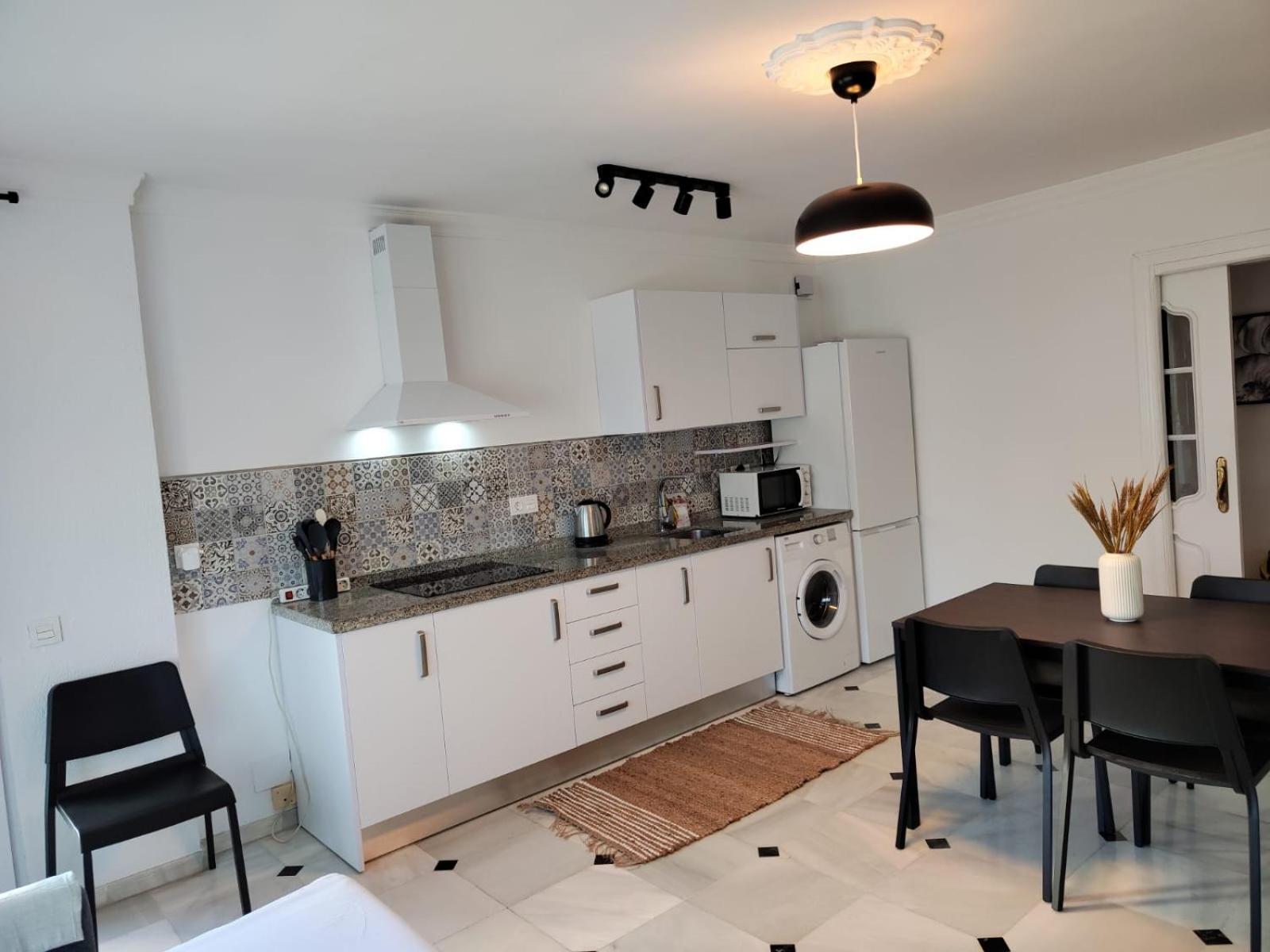 Wintowinrentals Your Home Steps From The Center Málaga Dış mekan fotoğraf